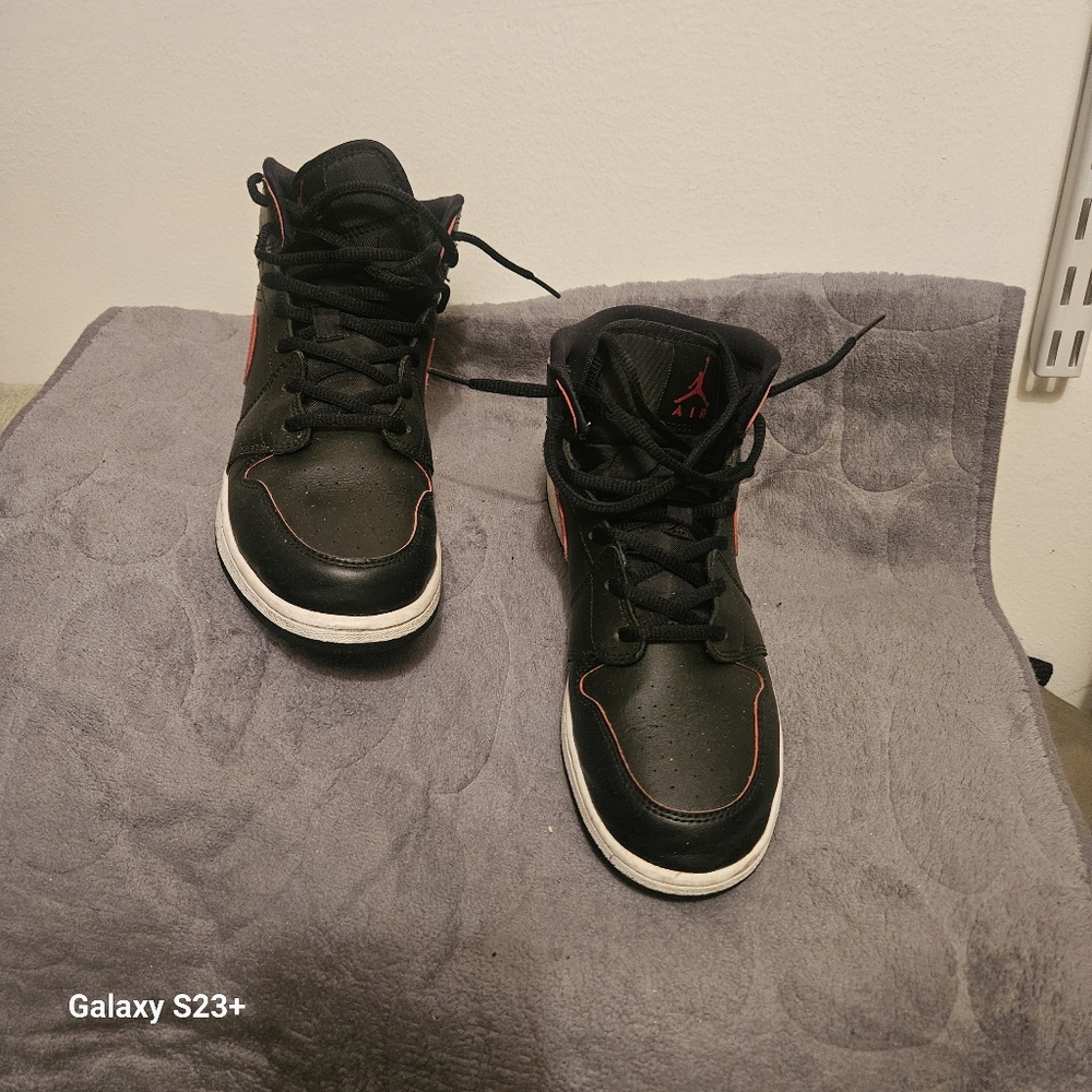 Jordans 1s